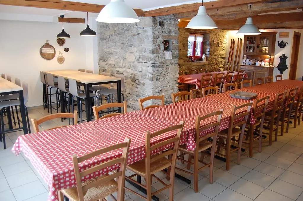 Gîte La Maisonnée Sazos 0*,  France
