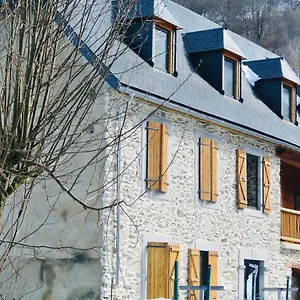  Hébergement de vacances Les Granges De Clarabide