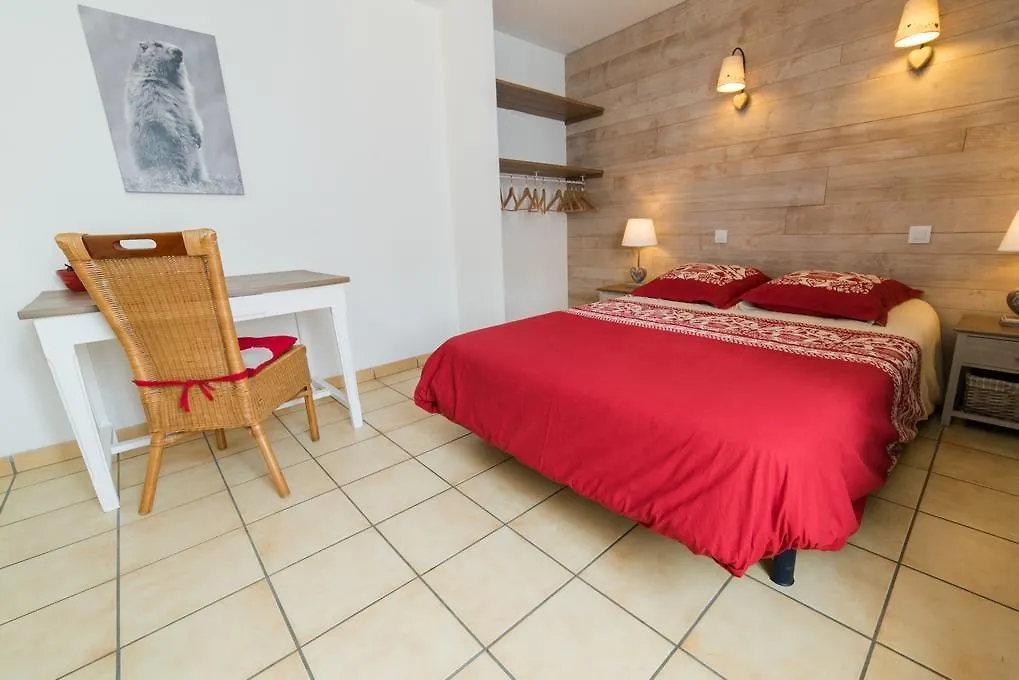 Gite La Maisonnee Sazos Guest house
