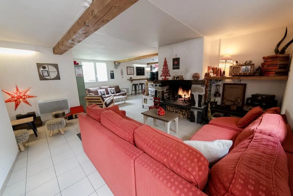 Gîte La Maisonnée Sazos 0*,